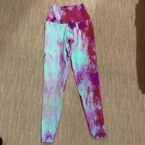 $10 shop - Booty by Brabants Leggings in pink and green tie dye